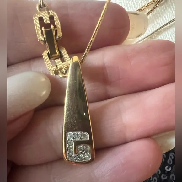 Givenchy G pendant necklace